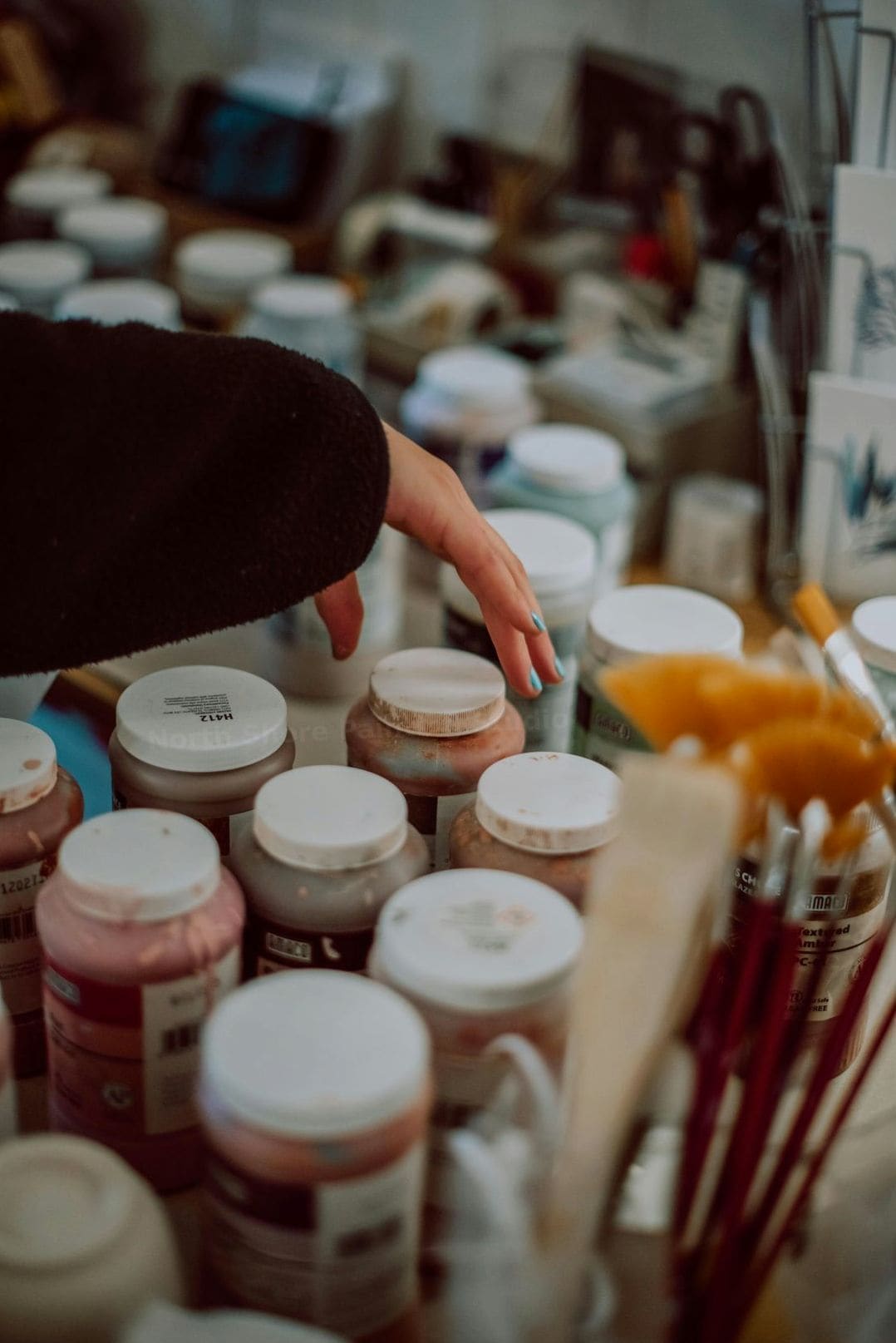 Guided acrylic painting workshops