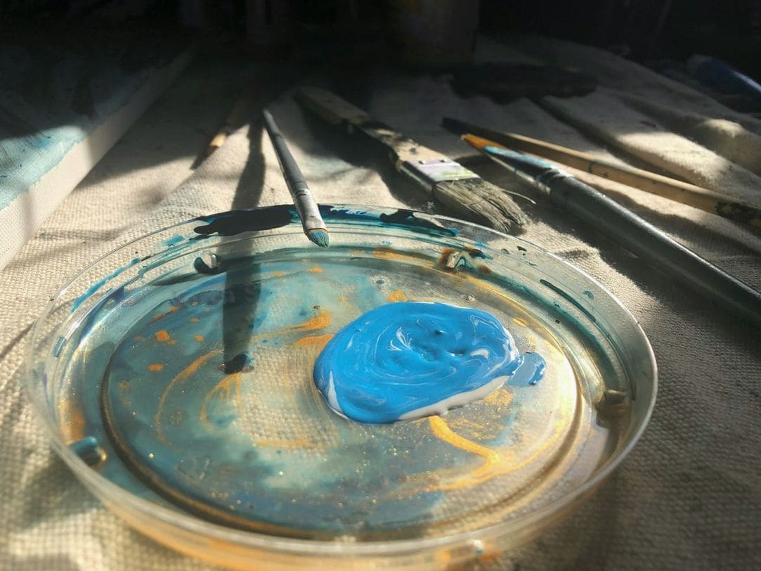 Corporate team-building art experiences